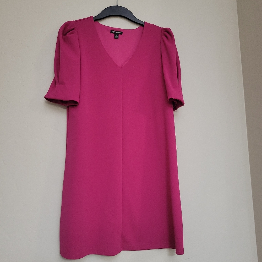 Pink Versona Dress size Small